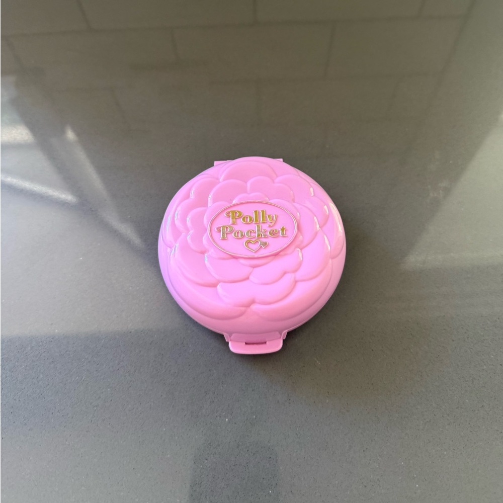 1993 Polly Pocket Pink Theatre Stage Compact *no doll*